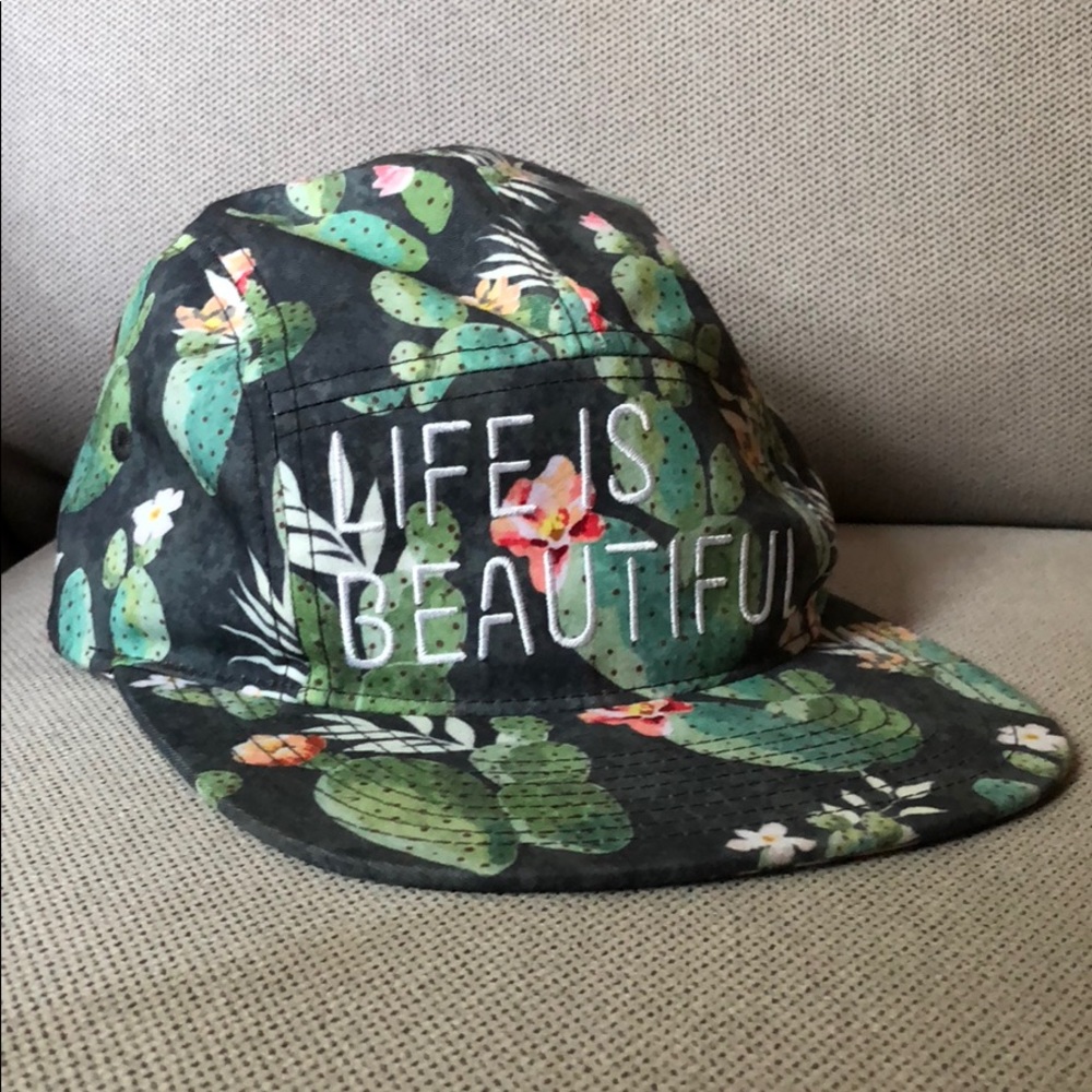 Limited Edition 🌸 LIFE IS BEAUTIFUL 🌵 Desert Cap